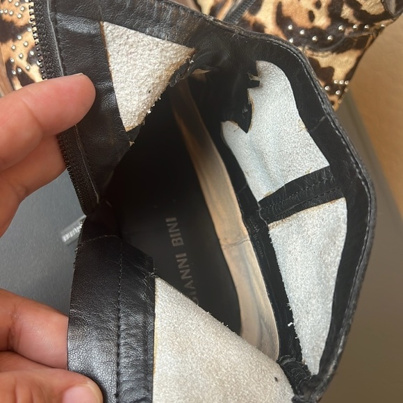 Gianni Bini Brycin Leopard Calf Hair Studded Western Booties 6.5M - Picture 9 of 11